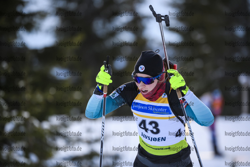 01.12.2019, xkvx, Biathlon IBU Cup Sjusjoen, Verfolgung Frauen, v.l. Myrtille Begue (France) in aktion / in action competes