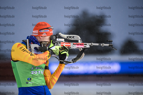 03.12.2019, xkvx, Biathlon IBU Weltcup Oestersund, Training Herren, v.l. Johannes Kuehn (Germany) in aktion am Schiessstand / at the shooting range