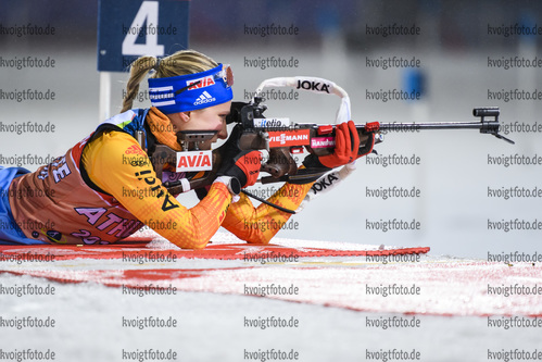 03.12.2019, xkvx, Biathlon IBU Weltcup Oestersund, Training Damen, v.l. Anna Weidel (Germany) in aktion am Schiessstand / at the shooting range