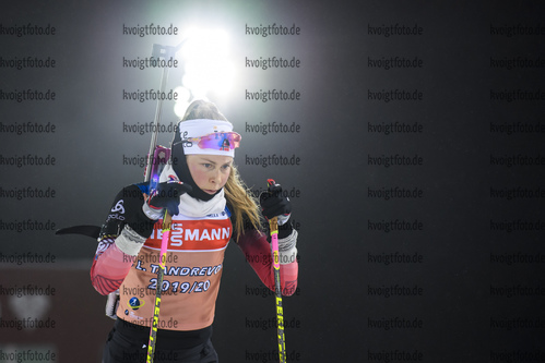03.12.2019, xkvx, Biathlon IBU Weltcup Oestersund, Training Damen, v.l. Ingrid Landmark Tandrevold (Norway) in aktion / in action competes