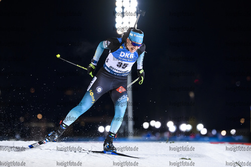 05.12.2019, xkvx, Biathlon IBU Weltcup Oestersund, Einzel Damen, v.l. Julia Simon (France) in aktion / in action competes