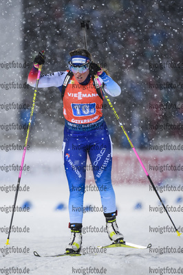 08.12.2019, xkvx, Biathlon IBU Weltcup Oestersund, Staffel Damen, v.l. Lena Haecki (Switzerland) in aktion / in action competes