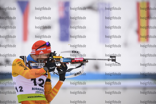 12.12.2019, xkvx, Biathlon IBU Cup Ridnaun, Supersprint Quali Herren, v.l. Roman Rees (Germany) in aktion am Schiessstand / at the shooting range
