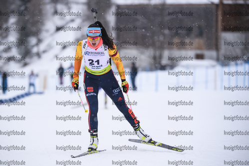 12.12.2019, xkvx, Biathlon IBU Cup Ridnaun, Supersprint Finale Damen, v.l. Juliane Fruehwirt (Germany) in aktion / in action competes