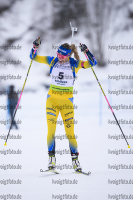 12.12.2019, xkvx, Biathlon IBU Cup Ridnaun, Supersprint Finale Damen, v.l. Ingela Andersson (Sweden) gewinnt die Goldmedaille / wins the gold medal
