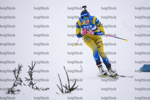13.12.2019, xkvx, Biathlon IBU Weltcup Hochfilzen, Sprint Damen, v.l. Hanna Oeberg (Sweden) in aktion / in action competes