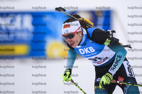 13.12.2019, xkvx, Biathlon IBU Weltcup Hochfilzen, Sprint Damen, v.l. Caroline Colombo (France) in aktion / in action competes