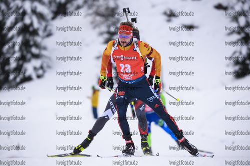 13.12.2019, xkvx, Biathlon IBU Weltcup Hochfilzen, Sprint Herren, v.l. Benedikt Doll (Germany) in aktion / in action competes