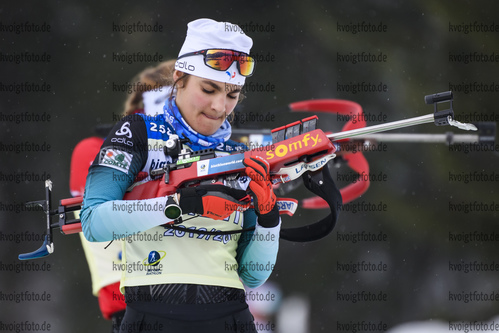 17.12.2019, xkvx, Biathlon IBU Cup Obertilliach, Training Damen, v.l. Gilonne Guigonnat (France)  