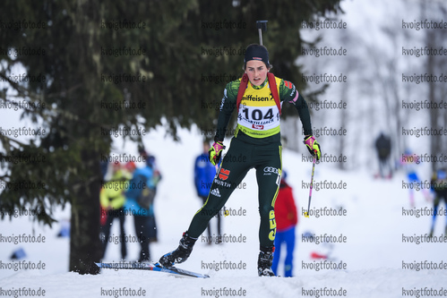 18.12.2019, xkvx, Biathlon IBU Cup Obertilliach, Short Individual Damen, v.l. Elisabeth Schmidt (Germany) in aktion / in action competes