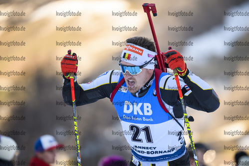 19.12.2019, xkvx, Biathlon IBU Weltcup Le Grand Bornand, Sprint Herren, v.l. Florent Claude (Belgium) in aktion / in action competes