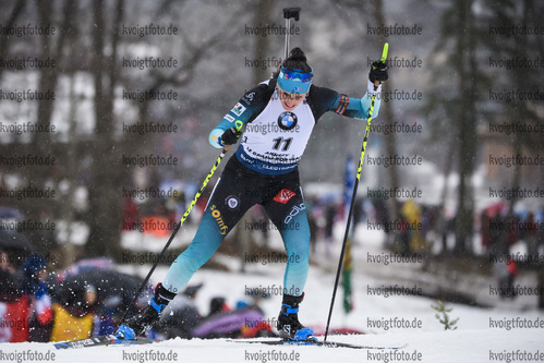 20.12.2019, xkvx, Biathlon IBU Weltcup Le Grand Bornand, Sprint Damen, v.l. Julia Simon (France) in aktion / in action competes