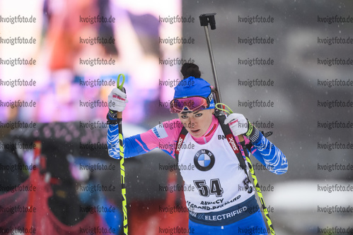 20.12.2019, xkvx, Biathlon IBU Weltcup Le Grand Bornand, Sprint Damen, v.l. Larisa Kuklina (Russia) in aktion / in action competes