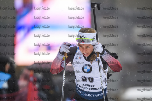 20.12.2019, xkvx, Biathlon IBU Weltcup Le Grand Bornand, Sprint Damen, v.l. Tiril Eckhoff (Norway) in aktion / in action competes