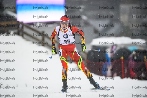20.12.2019, xkvx, Biathlon IBU Weltcup Le Grand Bornand, Sprint Damen, v.l. Fanqi Meng (China) in aktion / in action competes