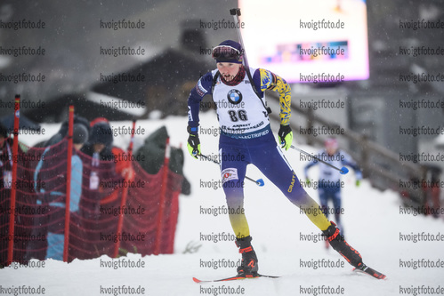 20.12.2019, xkvx, Biathlon IBU Weltcup Le Grand Bornand, Sprint Damen, v.l. Darya Blashko (Ukraine) in aktion / in action competes