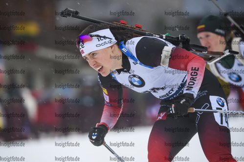 20.12.2019, xkvx, Biathlon IBU Weltcup Le Grand Bornand, Sprint Damen, v.l. Synnoeve Solemdal (Norway) in aktion / in action competes