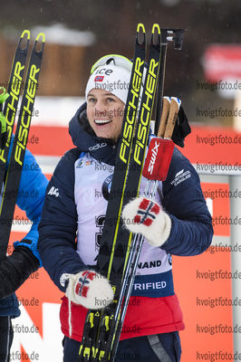 20.12.2019, xkvx, Biathlon IBU Weltcup Le Grand Bornand, Sprint Damen, v.l. Tiril Eckhoff (Norway) bei der Siegerehrung / at the medal ceremony