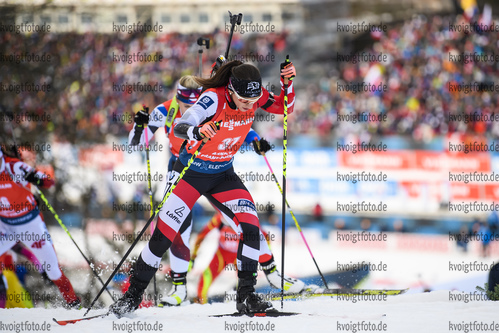 22.12.2019, xkvx, Biathlon IBU Weltcup Le Grand Bornand, Verfolgung Damen, v.l. Christina Rieder (Austria) in aktion / in action competes