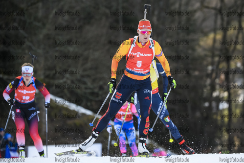 22.12.2019, xkvx, Biathlon IBU Weltcup Le Grand Bornand, Verfolgung Damen, v.l. Denise Herrmann (Germany) in aktion / in action competes