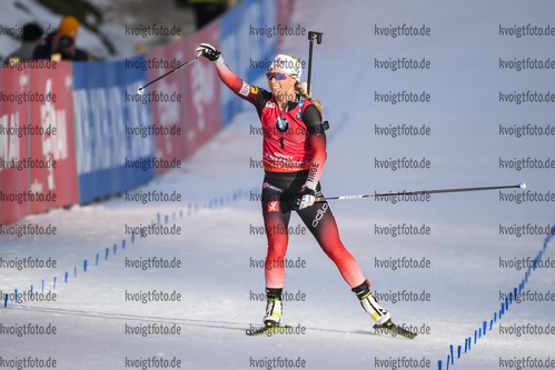 22.12.2019, xkvx, Biathlon IBU Weltcup Le Grand Bornand, Verfolgung Damen, v.l. Tiril Eckhoff (Norway) gewinnt die Goldmedaille / wins the gold medal