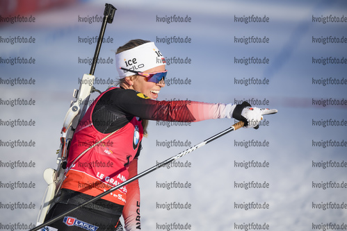 22.12.2019, xkvx, Biathlon IBU Weltcup Le Grand Bornand, Verfolgung Damen, v.l. Tiril Eckhoff (Norway) gewinnt die Goldmedaille / wins the gold medal