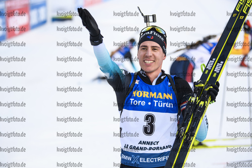 22.12.2019, xkvx, Biathlon IBU Weltcup Le Grand Bornand, Verfolgung Herren, v.l. Quentin Fillon Maillet (France) im Ziel / in the finish