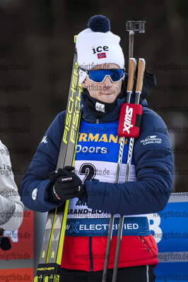 22.12.2019, xkvx, Biathlon IBU Weltcup Le Grand Bornand, Verfolgung Herren, v.l. Tarjei Boe (Norway) bei der Siegerehrung / at the medal ceremony
