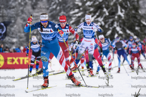 28.12.2019, xkvx, Langlauf Tour de Ski Lenzerheide, Massenstart Damen, v.l. Julia Kern (United States) in aktion / in action competes