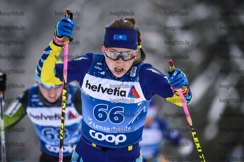 28.12.2019, xkvx, Langlauf Tour de Ski Lenzerheide, Massenstart Damen, v.l. Irina Bykova (Kazakhstan) in aktion / in action competes