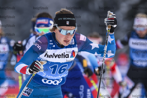 28.12.2019, xkvx, Langlauf Tour de Ski Lenzerheide, Massenstart Damen, v.l. Sophie Caldwell (United States) in aktion / in action competes