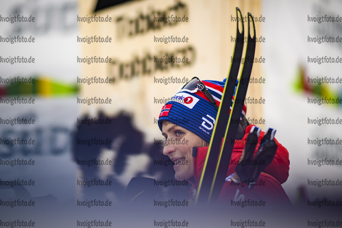 31.12.2019, xkvx, Langlauf Tour de Ski Toblach, Einzel Damen, v.l. Therese Johaug (Norway) schaut / looks on