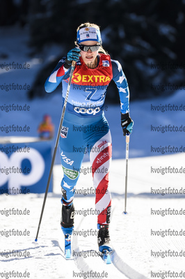 01.01.2020, xkvx, Langlauf Tour de Ski Toblach, Pursuit Damen, v.l. Jessica Diggins (United States) in aktion / in action competes