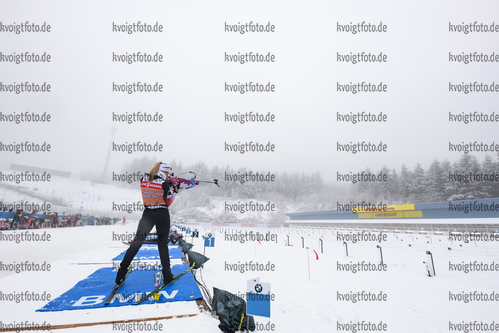 07.01.2019, xkvx, Biathlon IBU Weltcup Oberhof, Training Damen, v.l. Ingrid Landmark Tandrevold (Norway) in aktion am Schiessstand / at the shooting range