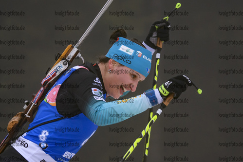 09.01.2019, xkvx, Biathlon IBU Weltcup Oberhof, Sprint Damen, v.l. Julia Simon (France) in aktion / in action competes