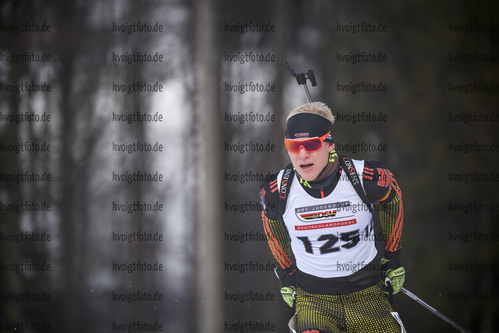 11.01.2020, xkvx, Biathlon DSV Deutschlandpokal Notschrei, Einzel - maennlich, v.l. Erik Weick (Germany)  / 