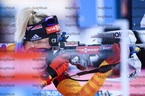 14.01.2020, xkvx, Biathlon IBU Weltcup Ruhpolding, Training Damen, v.l. Maren Hammerschmidt (Germany) in aktion am Schiessstand / at the shooting range