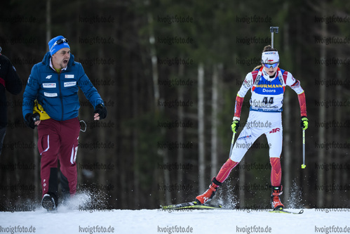 15.01.2019, xkvx, Biathlon IBU Weltcup Ruhpolding, Sprint Damen, v.l. Monika Hojnisz-Starega (Poland) in aktion / in action competes