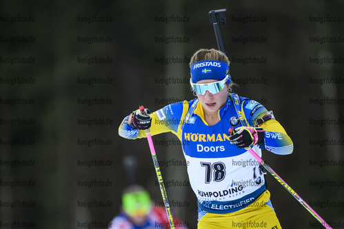 15.01.2019, xkvx, Biathlon IBU Weltcup Ruhpolding, Sprint Damen, v.l. Anna Magnusson (Sweden) in aktion / in action competes