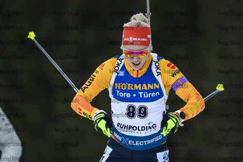15.01.2019, xkvx, Biathlon IBU Weltcup Ruhpolding, Sprint Damen, v.l. Karolin Horchler (Germany) in aktion / in action competes