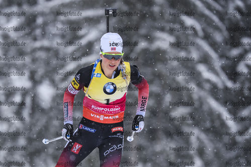19.01.2019, xkvx, Biathlon IBU Weltcup Ruhpolding, Verfolgung Damen, v.l. Tiril Eckhoff (Norway) in aktion / in action competes