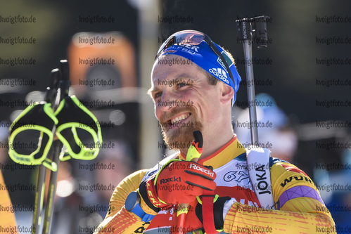 22.01.2019, xkvx, Biathlon IBU Weltcup Pokljuka, Training Damen und Herren, v.l. Erik Lesser (Germany) schaut / looks on