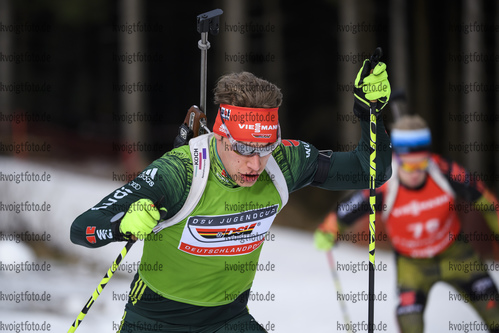 26.01.2020, xkvx, Biathlon DSV Deutschlandpokal Oberhof, Pursuit - maennlich, v.l. Marvin Schumacher (Germany)  / 