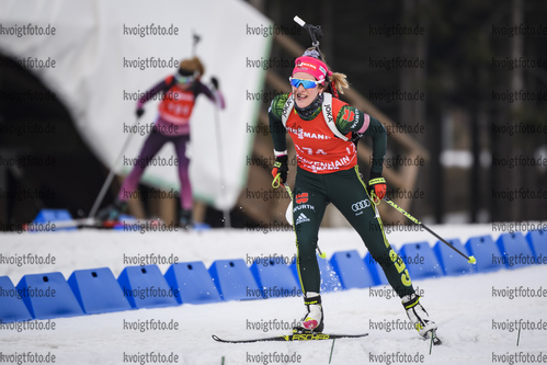 26.01.2020, xkvx, Biathlon DSV Deutschlandpokal Oberhof, Pursuit - weiblich, v.l. Sophia Schneider (Germany)  / 