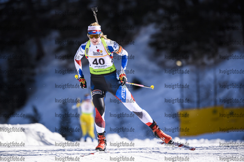 09.02.2020, xkvx, Biathlon IBU Cup Martell, Massenstart Damen, v.l. Anna Tkadlecova (Czech Republic) in aktion / in action competes