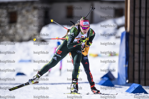 09.02.2020, xkvx, Biathlon IBU Cup Martell, Massenstart Damen, v.l. Stefanie Scherer (Germany) in aktion / in action competes