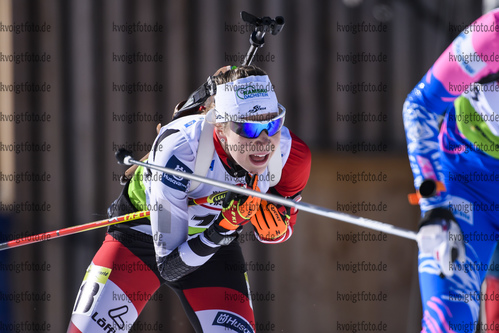 09.02.2020, xkvx, Biathlon IBU Cup Martell, Massenstart Damen, v.l. Tamara Steiner (Austria) in aktion / in action competes