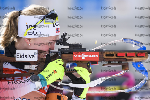 12.02.2020, xkvx, Biathlon IBU Weltmeisterschaft Antholz, Training Damen und Herren, v.l. Marte Olsbu Roeiseland (Norway) in aktion am Schiessstand / at the shooting range