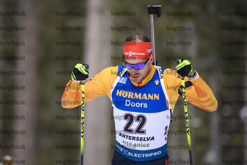 15.02.2020, xkvx, Biathlon IBU Weltmeisterschaft Antholz, Sprint Herren, v.l. Arnd Peiffer (Germany) in aktion / in action competes