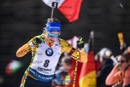 16.02.2020, xkvx, Biathlon IBU Weltmeisterschaft Antholz, Verfolgung Damen, v.l. Franziska Preuss (Germany) in aktion / in action competes